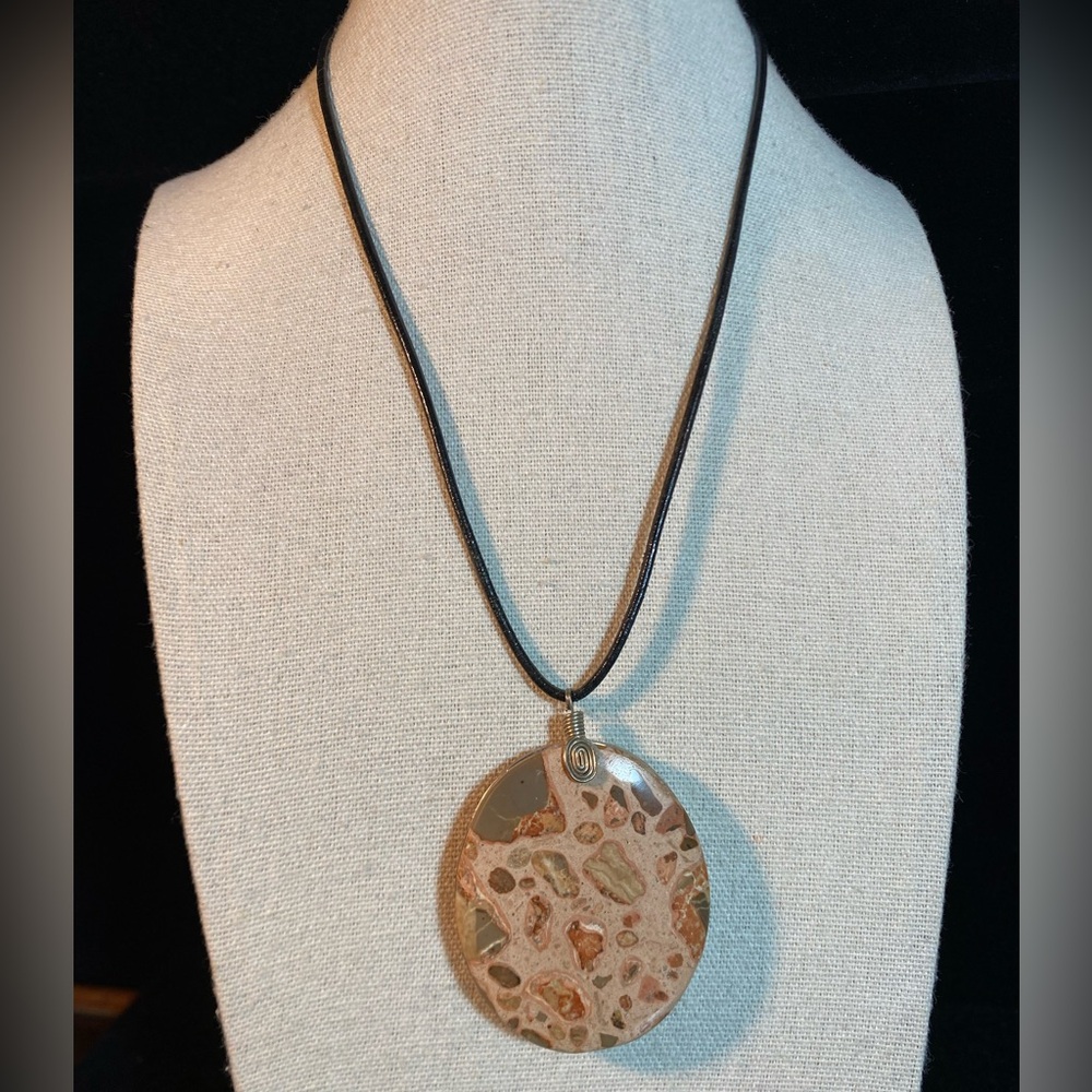Brown and Tan Pendant Necklace